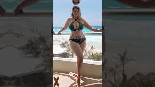 Lilli Luxe from USA  Curvy Plus Size Model  Bio & Facts