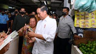 Presiden Jokowi Kunjungi Pasar Wonokromo Surabaya 18 Februari 2023