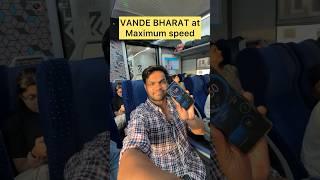 12954 AUGUST KRANTI RAJDHANI vs VANDE BHARAT running at FULL SPEED 150KmsHr #indiarailways #speed