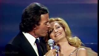 La vie en rose  Dalida Julio Iglesias Clip Officiel 1981  Dalida Officiel