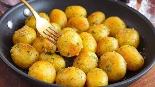 I cook potatoes like this every day An easy simple and very tasty recipe