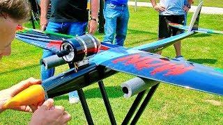 WOW  VERY VERY VERY FAST  HJK MONSTER RC SPEEDER WITH TURBINE ENGINE MAIDEN FLIGHT DEMONSTRATION