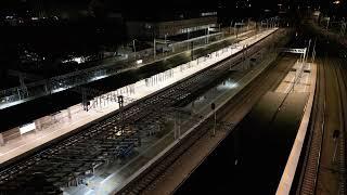 Dworzec PKP- Olsztyn główny perony nocą. 4K dji mini 3 pro dji pocket 3