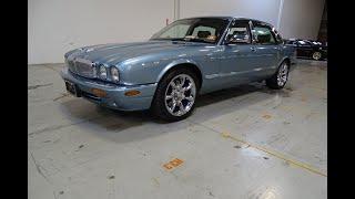 2002 Jaguar Vanden Plas #1095phy