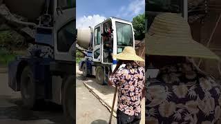 Self-loading mixer truck workflow and construction site#machine #construction #concrete