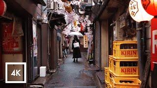 Walking in the Rain in Shinjuku Sounds Omoide Yokocho  and Kabukicho  4k