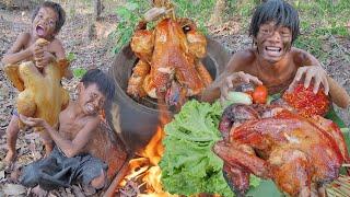 Primitive Technology -coocking chicken inclay pot Eating in jugle #000197