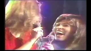 ANN MARGRET & TINA TURNER - Nutbush City limitsHonky tonk woman The Ann-Margret Show 1975