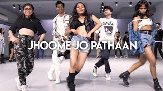 Jhoome Jo Pathaan Dance  Pathaan  Shah Rukh Khan  Deepika Padukone  Skool of hip hop
