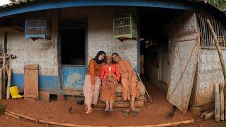 Indonesian Muslim village girl life. Keseharian Gadis Desa Cianjur Hidup Sederhana Di Kampung