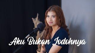 AKU BUKAN JODOHNYA - TRI SUAKA  Cover by Nabila Maharani