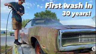 ABANDONED 1970 Dodge Charger gets power washed after 30 years