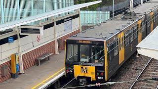 Tyne and Wear Metro - Metrocars 40214080 arriving into West Monkseaton 07042022