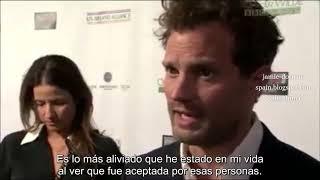 Jamie Dornan para la BBC en los Oscar Wilde Awards 2403 Subtitulado