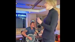 Keith Urban Loses It As Dancing Nicole Kidman Video Bombs Him