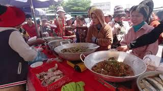 Cambodian Countryside Street Food​ - Factory Workers Lunch For Less Than $1