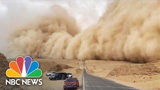 Giant Sandstorm Sweeps Across Northwestern China