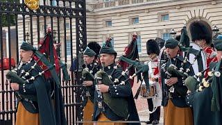 Spectacular Changing Of The Guard London