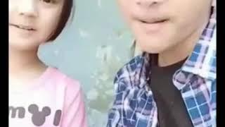 Lagi main sama keponakan