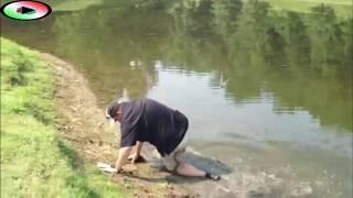  MOMENTI DIVERTENTI  Incidenti DIVERTENTI - TRY NOT TO LAUGH - Best Funny - FAIL COMPILATION