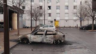 AVIGNON VILLE LA PLUS SENSIBLE DE FRANCE Derrière limage