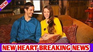 NEWHeartbreaking Derick Dillard Under Fire as Fans Compare Him to Jim Bob Duggarit Will Shock You