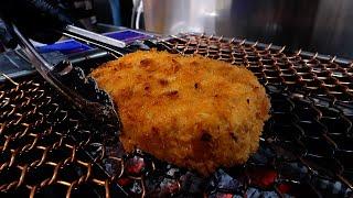 숯불에 구워 먹는 숯불 돈까스  cooking japanese pork cutlet in korea - korean street food