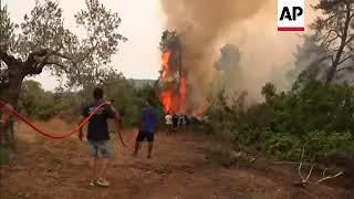 Enorme incendio en isla de Grecia cumple 7 días