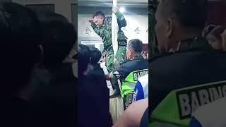 Tiba tiba TNI Berada ditengah Kerusuhan Suasana langsung Hening