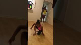 Little sister does gymnastics and twerks her butt off in this video