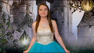 Amira Willighagen - How does a moment last forever