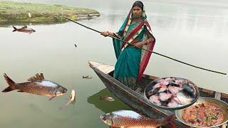 fish catching । cooking and eating  with rohu fish curry recipe in village ।रोहु मछली कैसे बनते है।