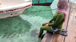 hijab style  recommended hijab  buat Survival di alam liar  renang di laut nyatanya nyegerin