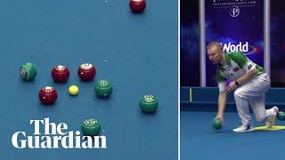 ‘That is ridiculous’ brilliant bowls shot lights up World Indoor Championships