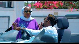 Mursal Muuse vs Hodan Abdirahman -Soo dadaal -Official Video 2020