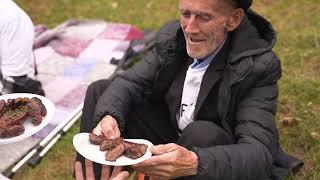 “A ban mos me na kthy n’shpi hiq” Të moshuarit e vazhdojnë nejën e tyre kërkojnë të bëjnë foto