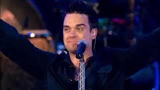 Robbie Williams - Angels  Live at Knebworth - 2003 Subtítulos en español e inglés