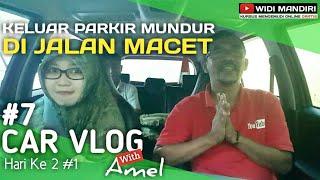 Tips & trik keluar parkir mundur di jalan macet by Kursus mengemudi Widi Mandiri  Carvlog 7 ft Amel