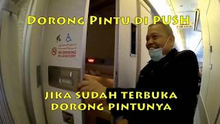 Cara Membuka Toilet Pesawat Terbang