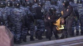 Уточки и кроссовки антикоррупционные митинги в России