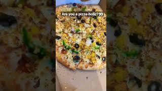 Veg pizza For pizza lovers  La pinoz special panner pizza #viral #food#shorts #ashortaday #foodie