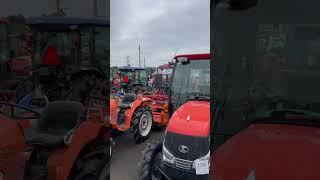 Farm Tractors stock in Japan