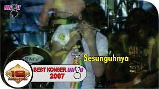 Live Konser Ungu - Sesungguhnya  Ungu Gak kuat menyanyikan lagu ini @Surabaya 2007