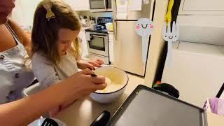 Milana helping to mama’s make breakfast  pancakes Миланка готовит с мамой блинчики #cooking