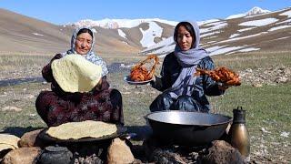 Shepherd Mother Cooking Shepherd Food in the Nature  Village life in Afghanistan  Chicken Roast