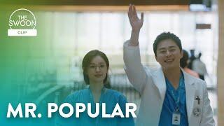 Cho Jung-seok charms his way around the hospital  Hospital Playlist Season 2 Ep 7 ENG SUB