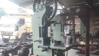 luar biasa band saw 24 produk lokal pasuruan ini sangat istimewa.... #sawmill #bandsaw36