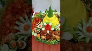 Tumpeng 10 porsi #tumpenghias #tumpengnasikuning #tumpengulangtahun