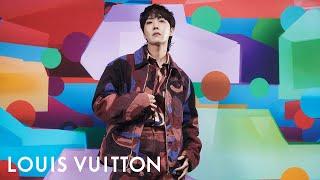 J-Hope at the Men’s Fall-Winter 2023 Show  LOUIS VUITTON