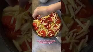 Запеканка из курицы с картошкой на сковородке